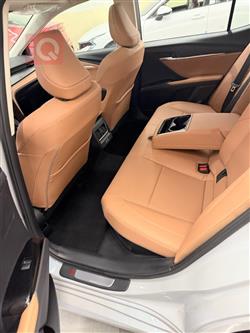 تۆیۆتا کامری